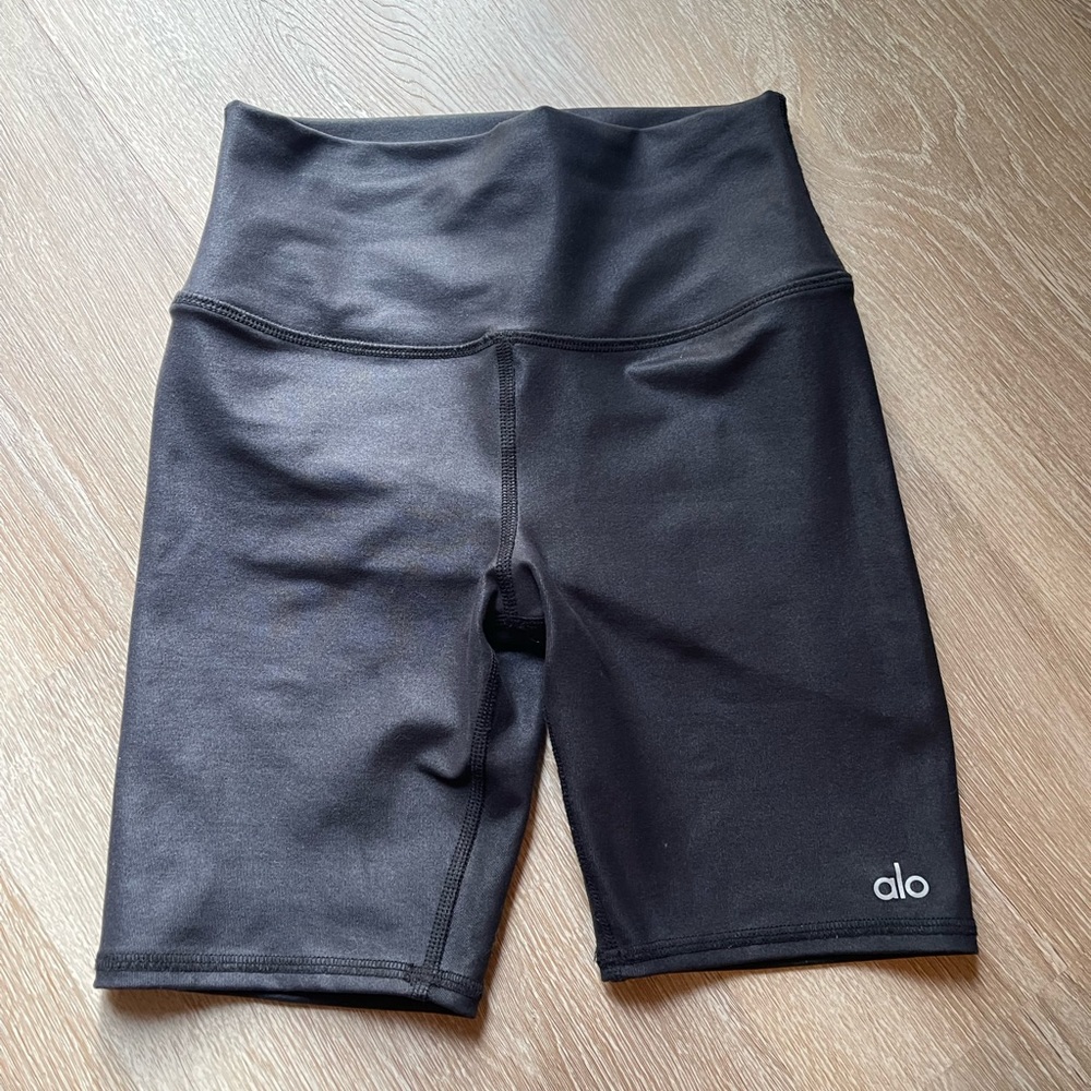 7" High-Waist Biker Short